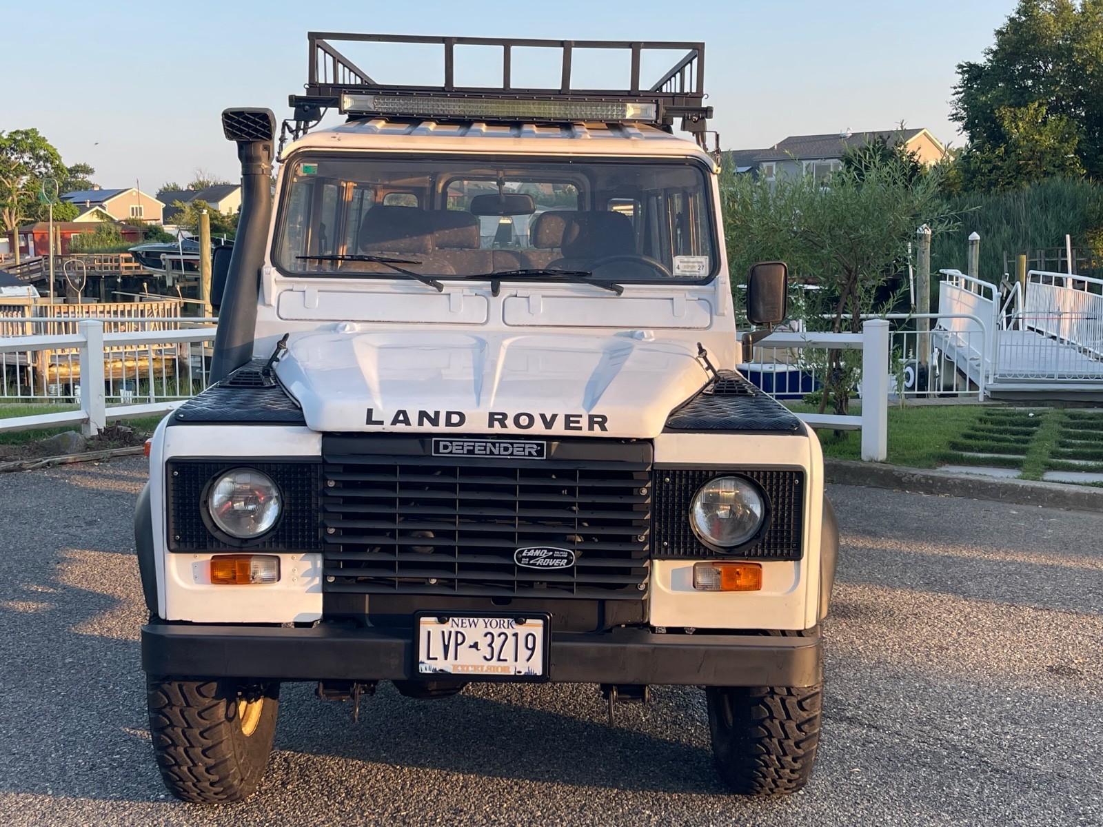Land-Rover-Defender-1991-SUV-5