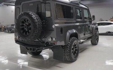Land-Rover-Defender-1992-SUV-12