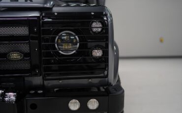 Land-Rover-Defender-1992-SUV-19
