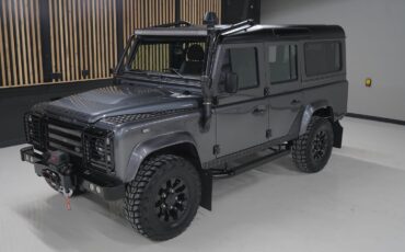 Land-Rover-Defender-1992-SUV-2