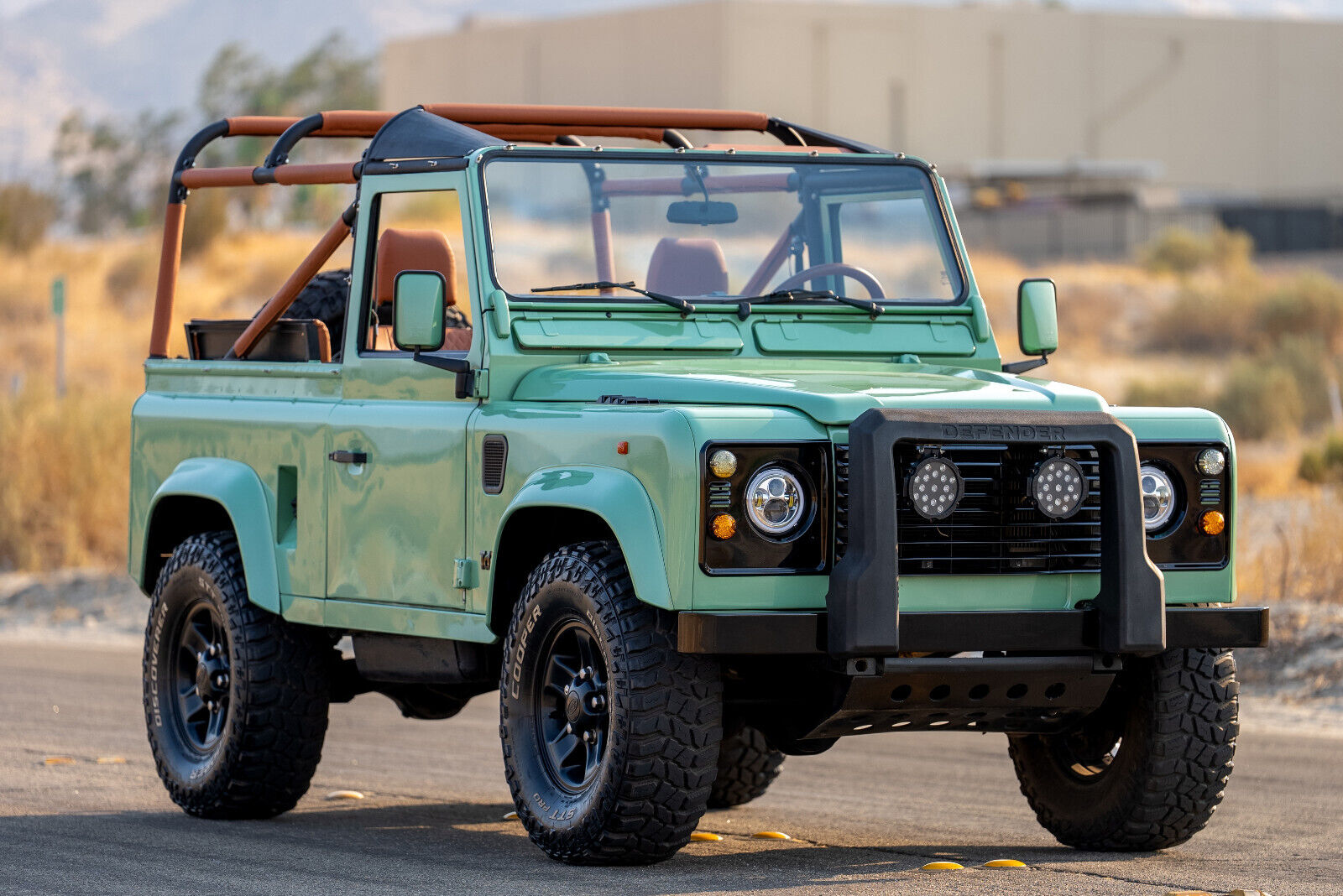 Land-Rover-Defender-1994-1