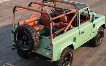 Land-Rover-Defender-1994-13