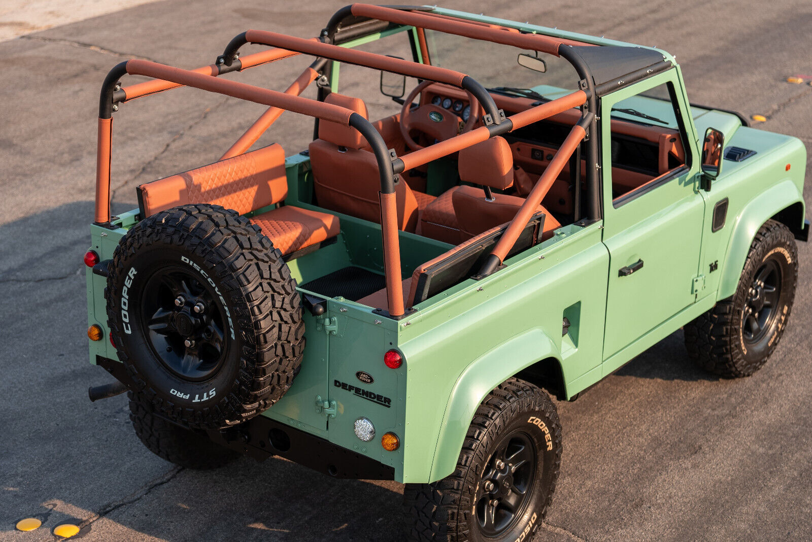 Land-Rover-Defender-1994-13