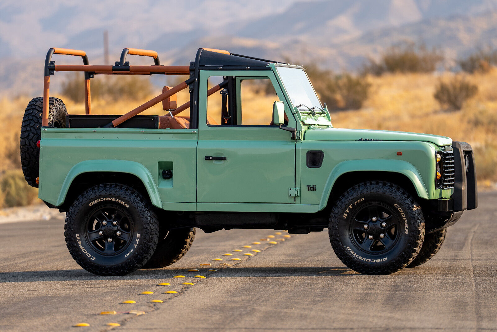 Land-Rover-Defender-1994-14