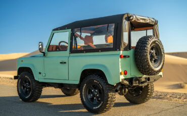 Land-Rover-Defender-1994-17