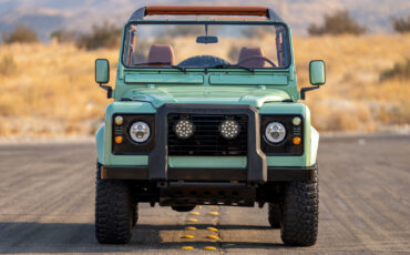 Land-Rover-Defender-1994-20