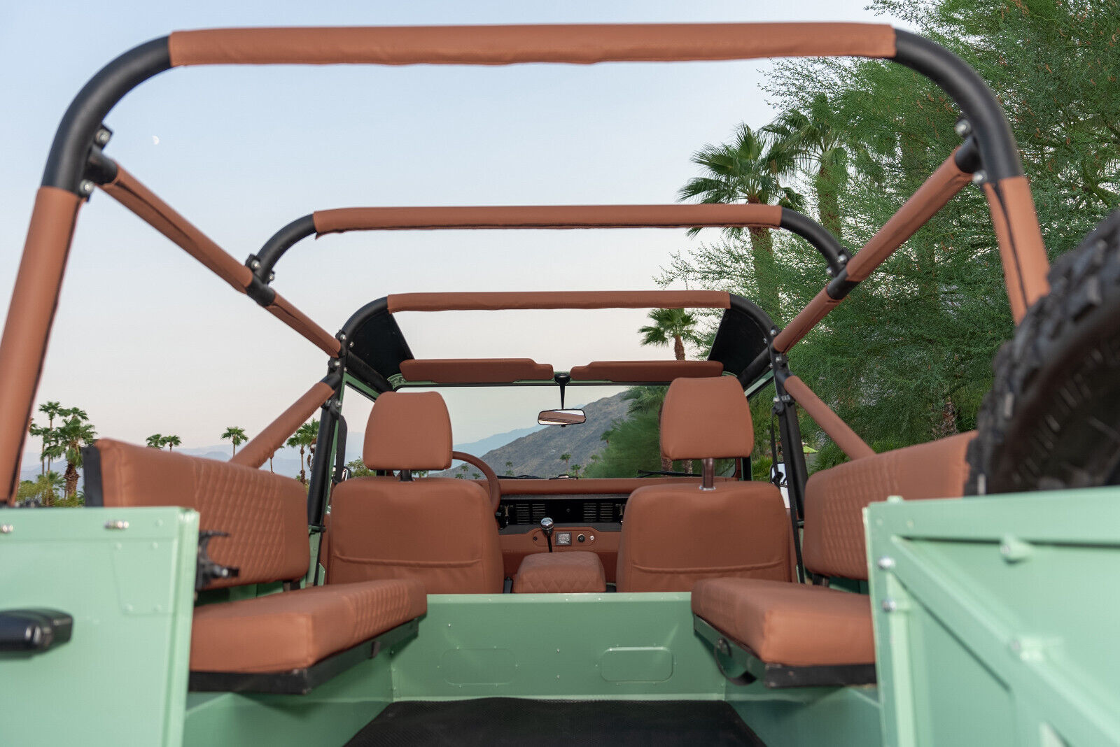 Land-Rover-Defender-1994-28