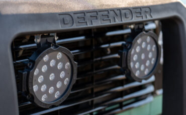 Land-Rover-Defender-1994-32
