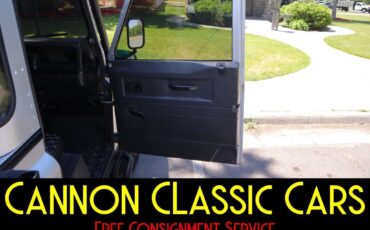 Land-Rover-Defender-1994-34
