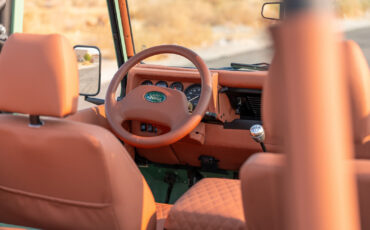Land-Rover-Defender-1994-34