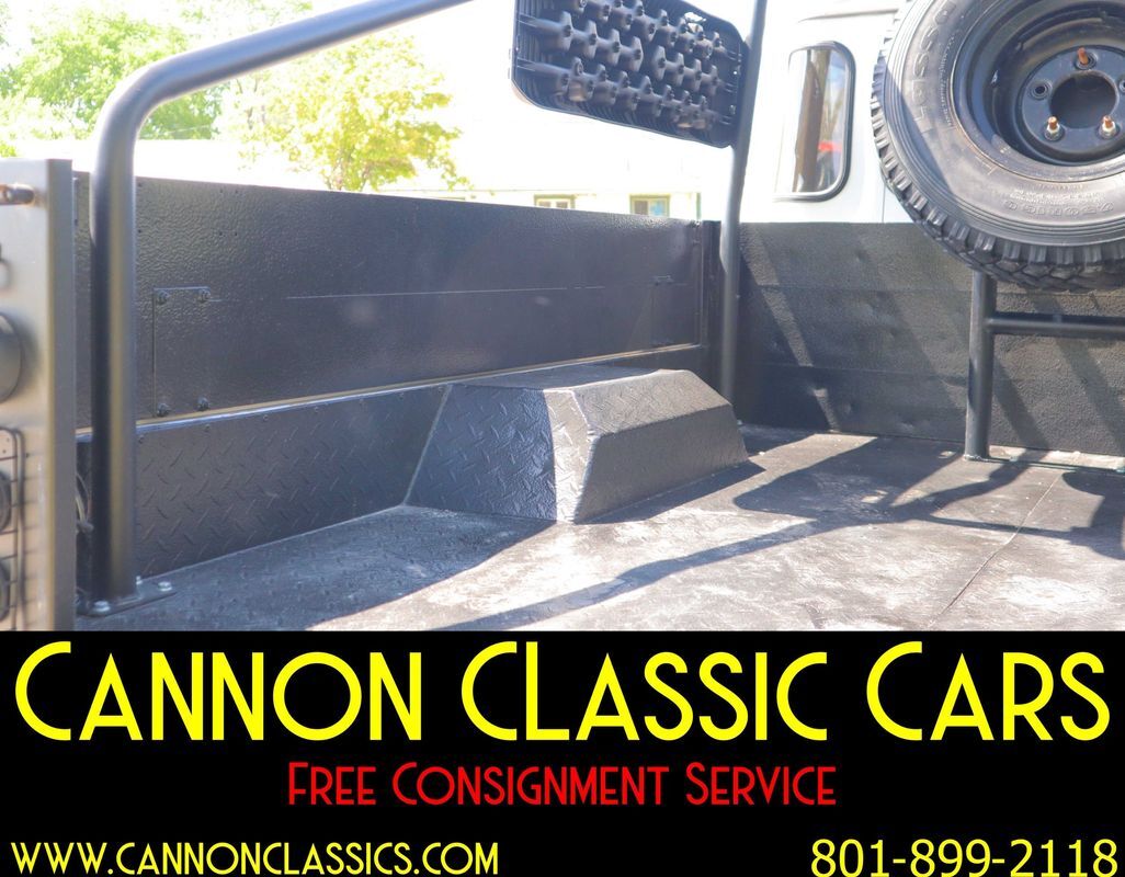 Land-Rover-Defender-1994-39
