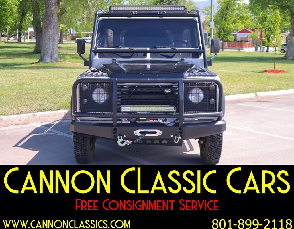 Land-Rover-Defender-1994-6