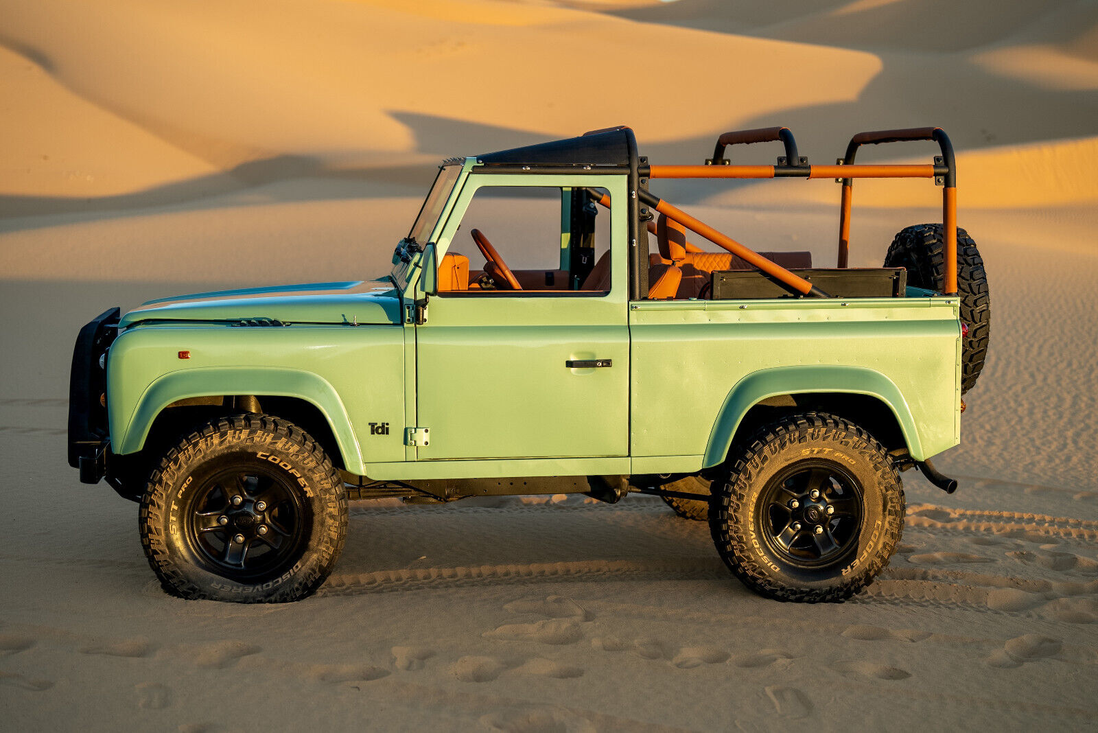 Land-Rover-Defender-1994-9