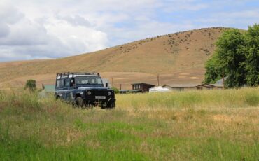 Land-Rover-Defender-1994-SUV-1