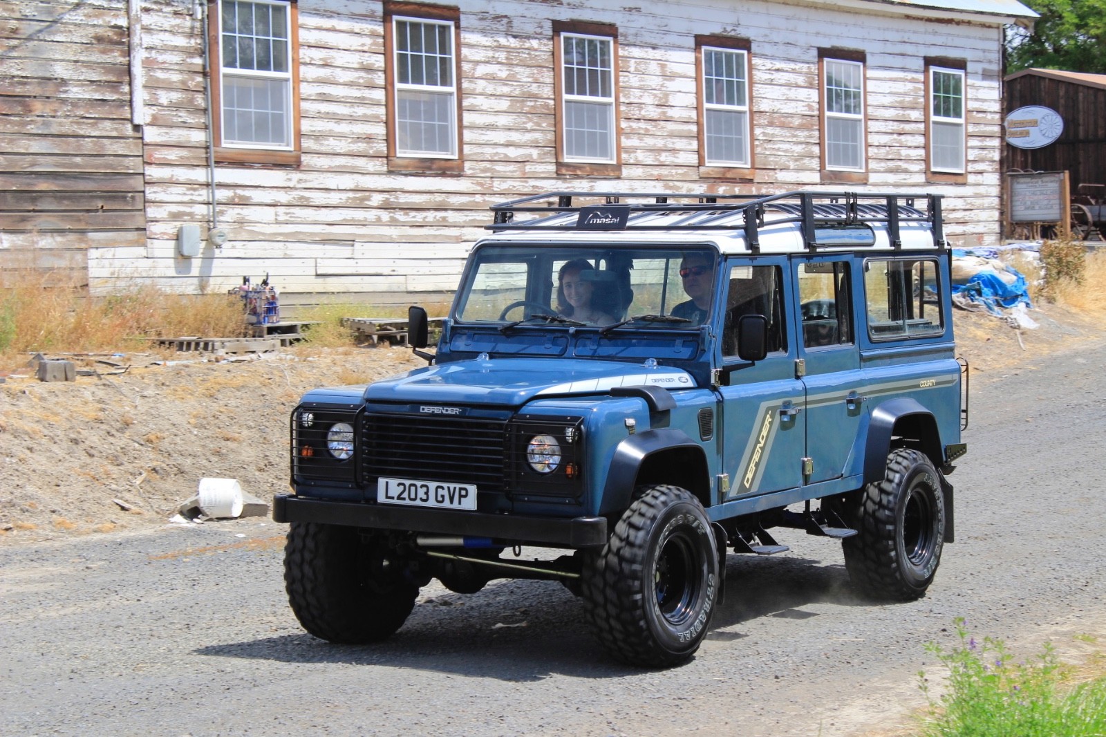 Land-Rover-Defender-1994-SUV-23