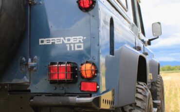 Land-Rover-Defender-1994-SUV-5