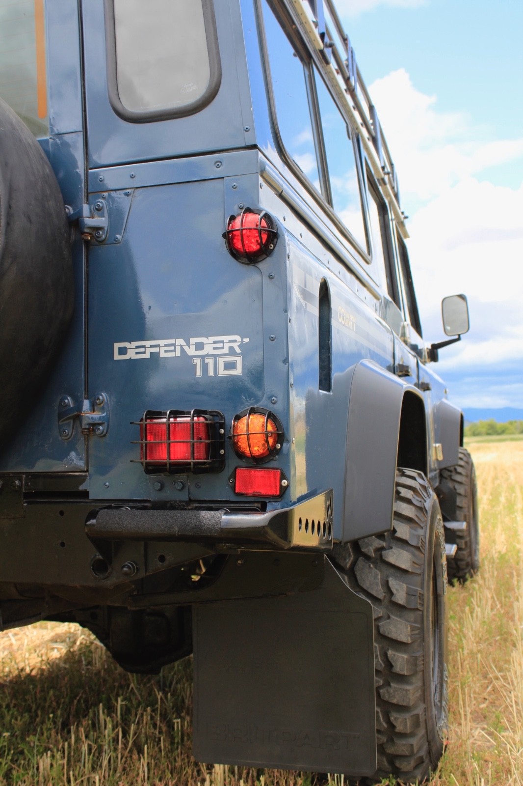 Land-Rover-Defender-1994-SUV-5