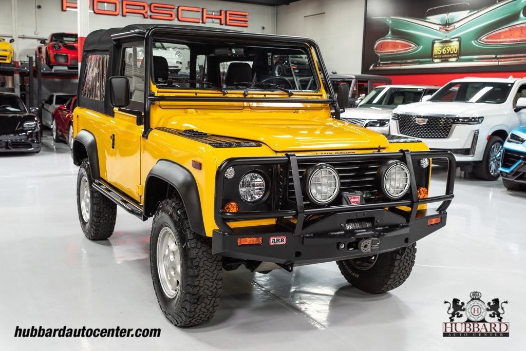 Land-Rover-Defender-1995-SUV-10