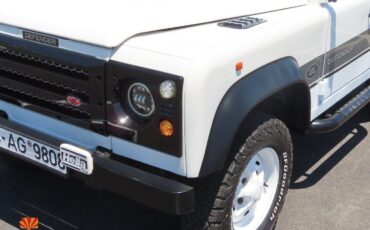 Land-Rover-Defender-1995-SUV-11
