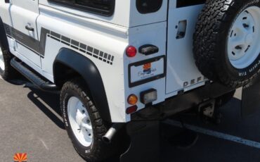Land-Rover-Defender-1995-SUV-13
