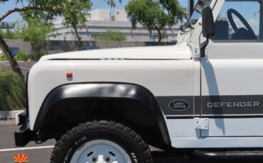 Land-Rover-Defender-1995-SUV-15