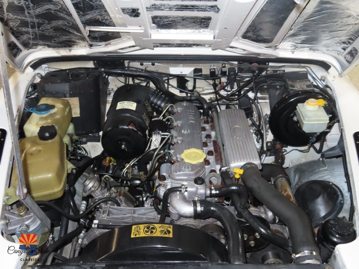 Land-Rover-Defender-1995-SUV-2