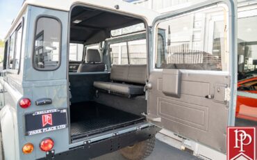 Land-Rover-Defender-1995-SUV-33