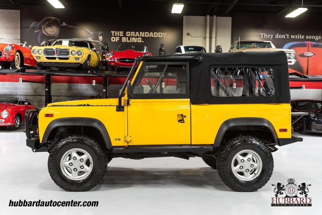 Land-Rover-Defender-1995-SUV-4
