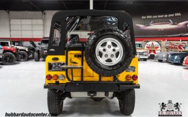 Land-Rover-Defender-1995-SUV-6