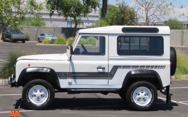 Land-Rover-Defender-1995-SUV-6