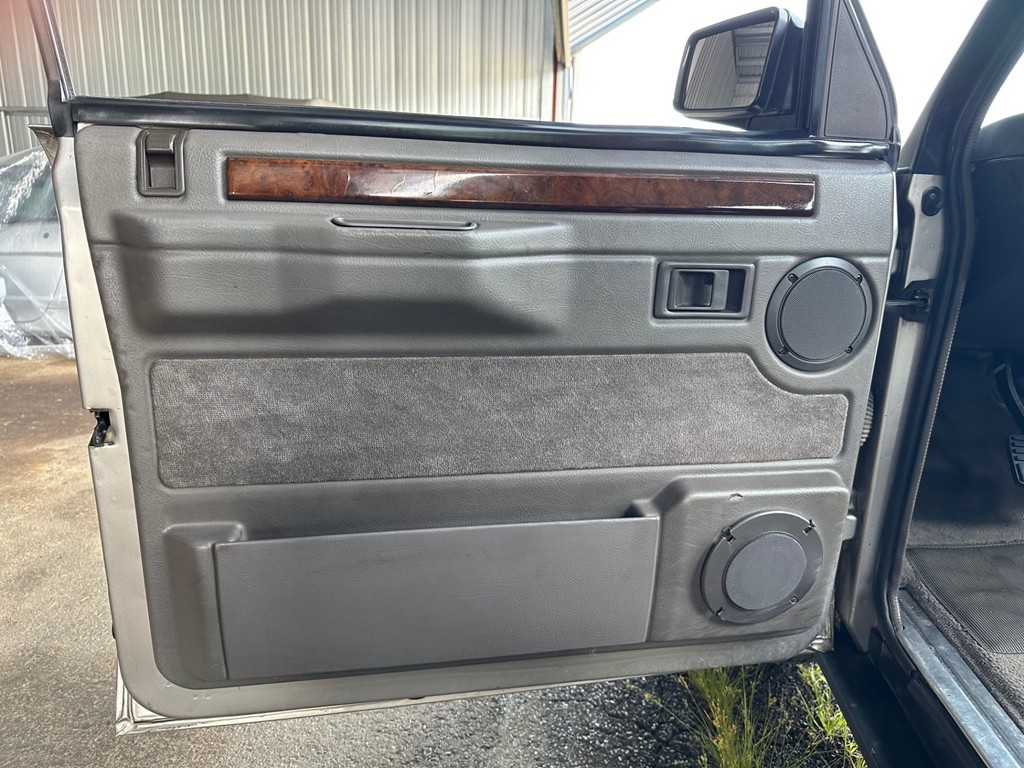 Land-Rover-Range-Rover-1991-SUV-39