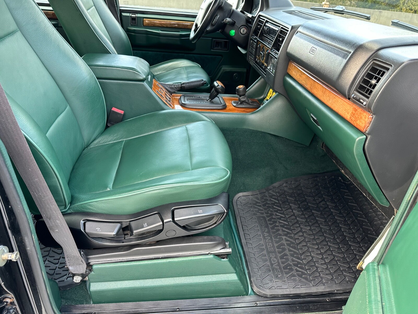 Land-Rover-Range-Rover-1995-SUV-12