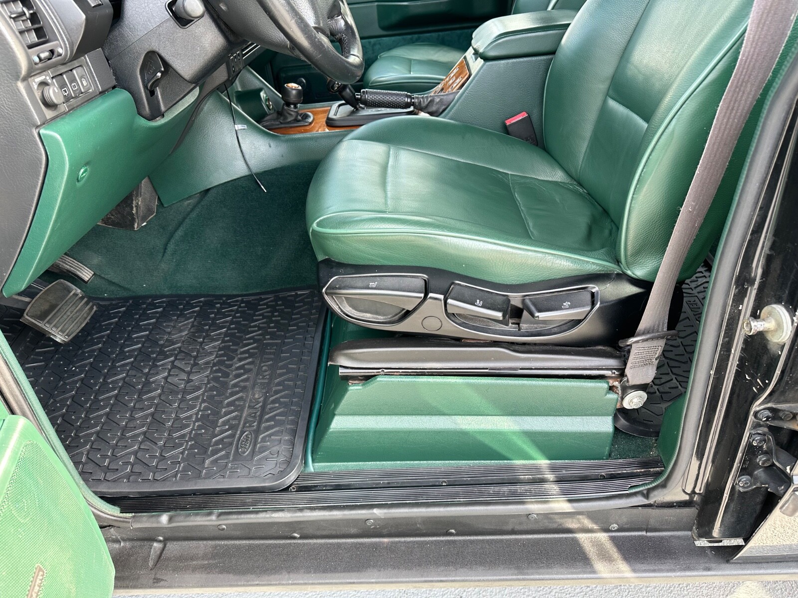 Land-Rover-Range-Rover-1995-SUV-7