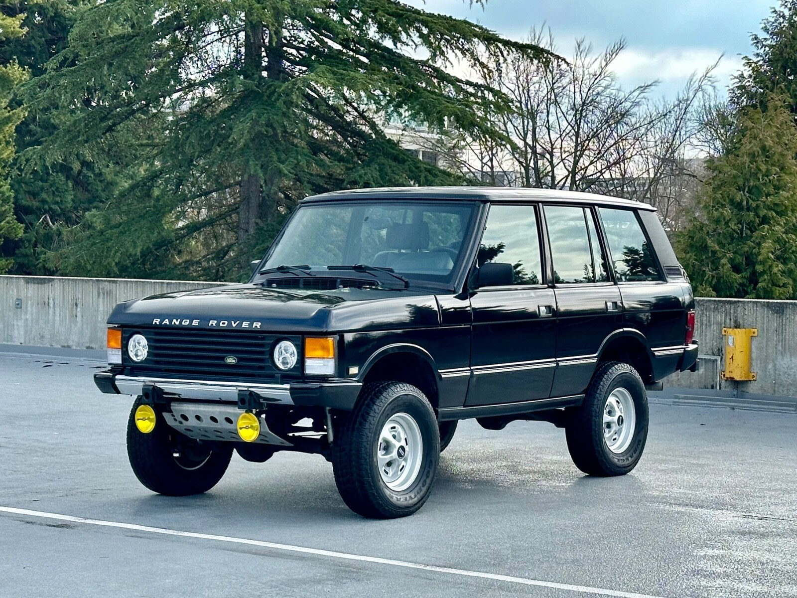 Land-Rover-Range-Rover-1995-SUV