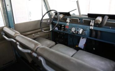 Land-Rover-Series-II-109-Station-Wagon-1963-Wagon-1