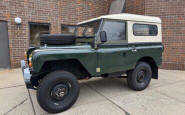 Land-Rover-Series-IIA-88-1971-SUV-1