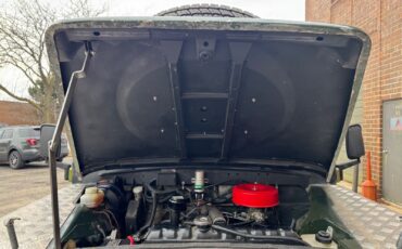 Land-Rover-Series-IIA-88-1971-SUV-14