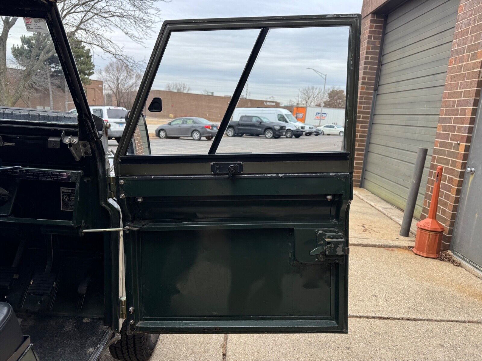 Land-Rover-Series-IIA-88-1971-SUV-15