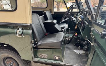 Land-Rover-Series-IIA-88-1971-SUV-16