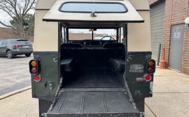 Land-Rover-Series-IIA-88-1971-SUV-24