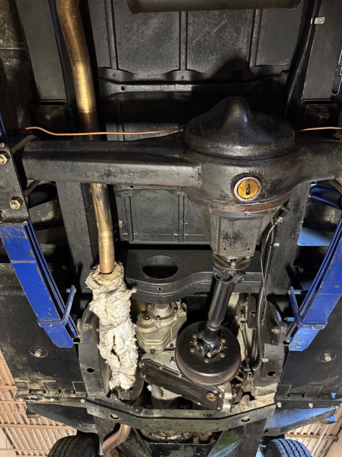 Land-Rover-Series-IIA-88-1971-SUV-28