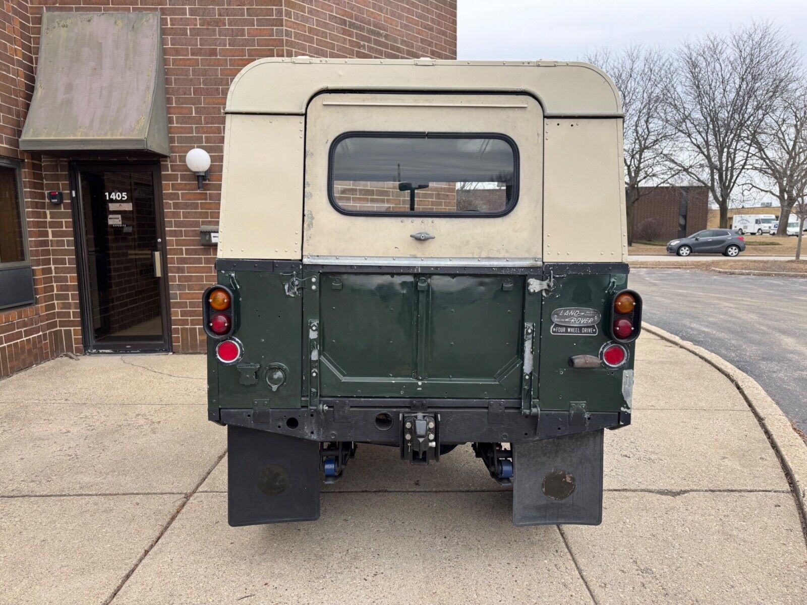 Land-Rover-Series-IIA-88-1971-SUV-6