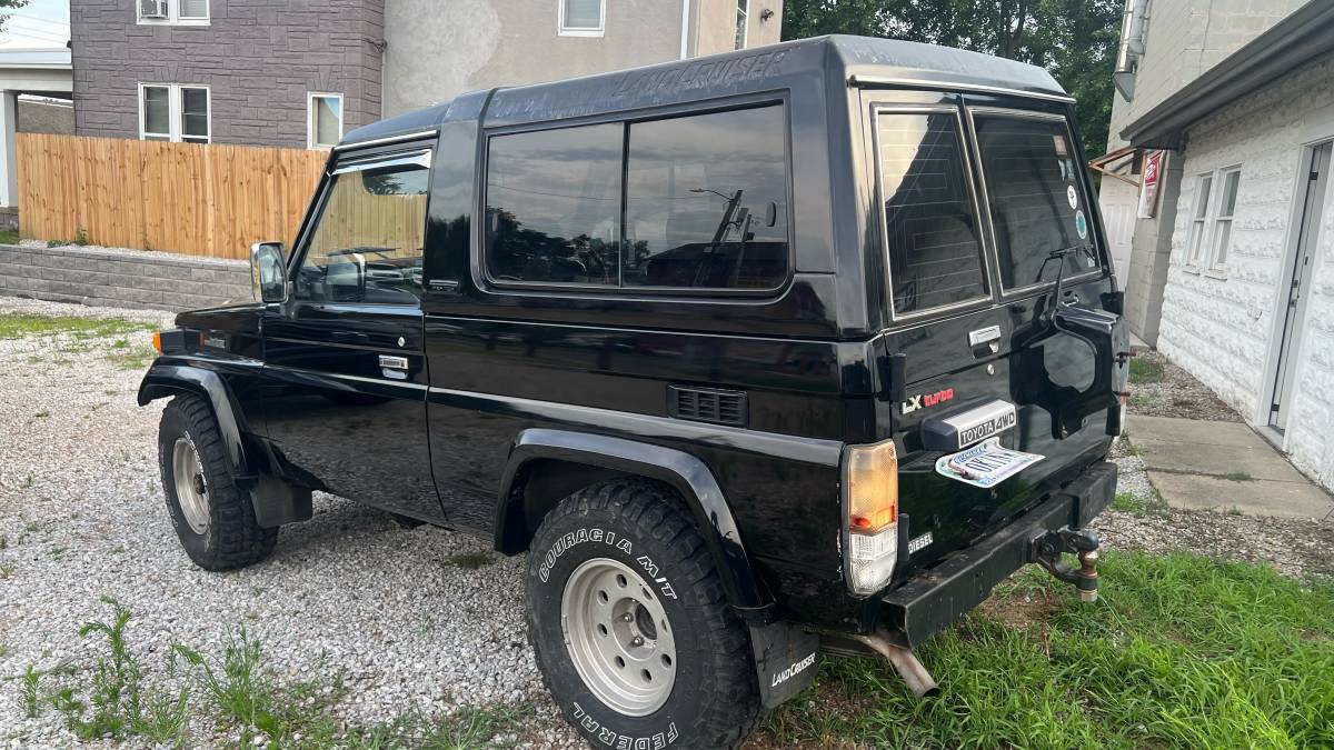Land-cruiser-bj74-diesel-1989-black-2