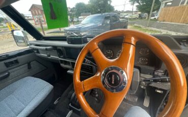 Land-cruiser-bj74-diesel-1989-black-3