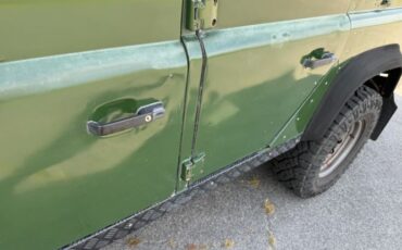 Land-rover-Defender-110-1984-1