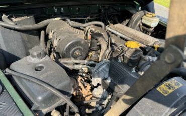 Land-rover-Defender-110-1984-35