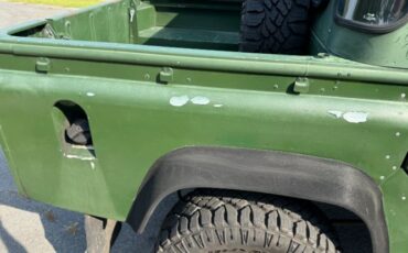 Land-rover-Defender-110-1984-39