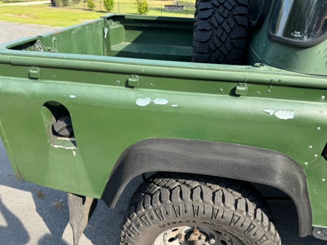 Land-rover-Defender-110-1984-39