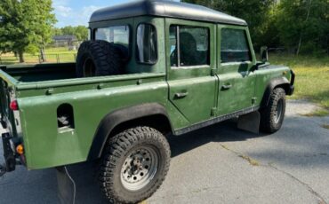 Land-rover-Defender-110-1984-40