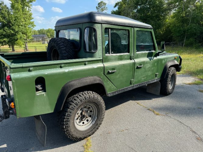 Land-rover-Defender-110-1984-40